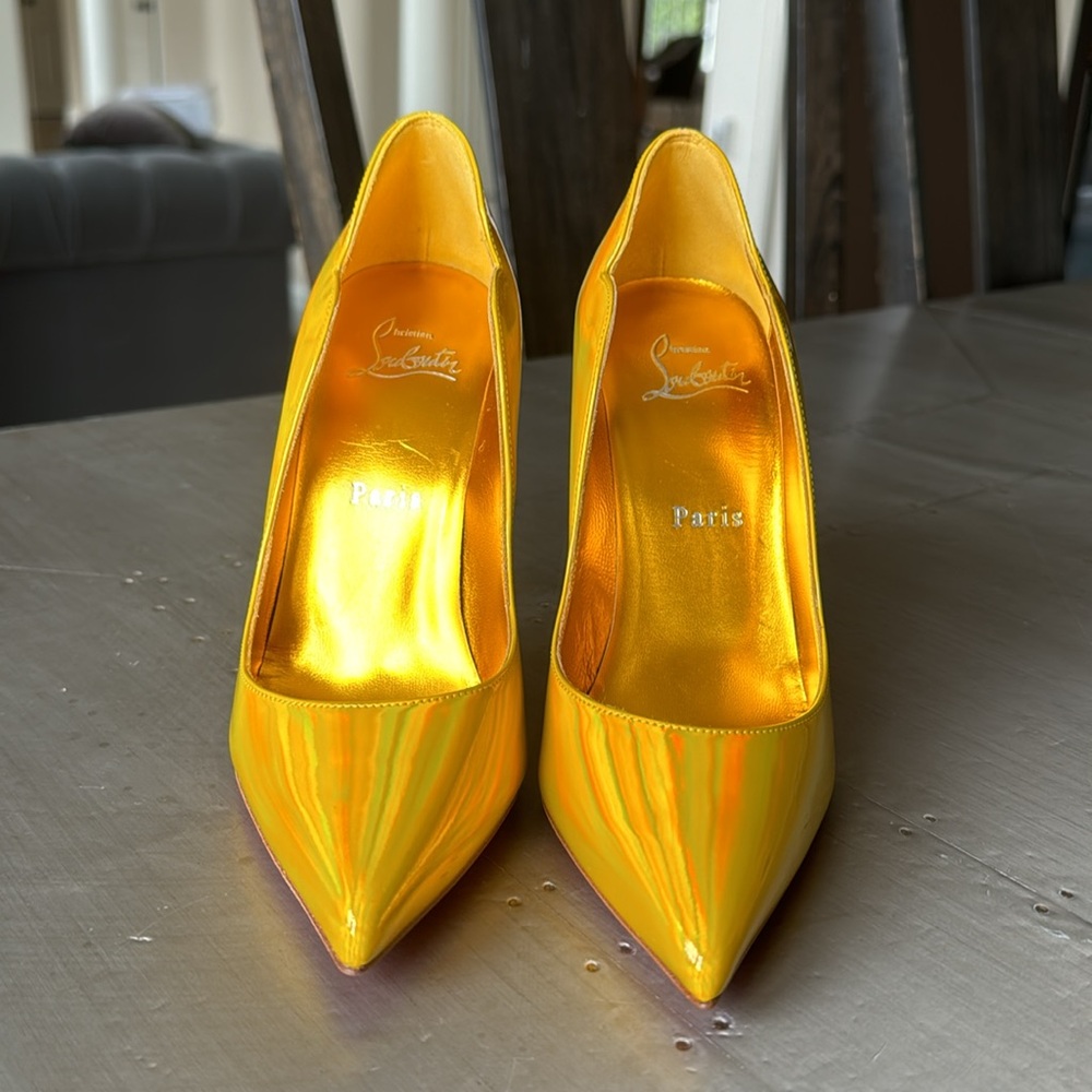 Christian Louboutin hot chick 100mm patent yellow metallic psychic sz 37 gold - Picture 4 of 12